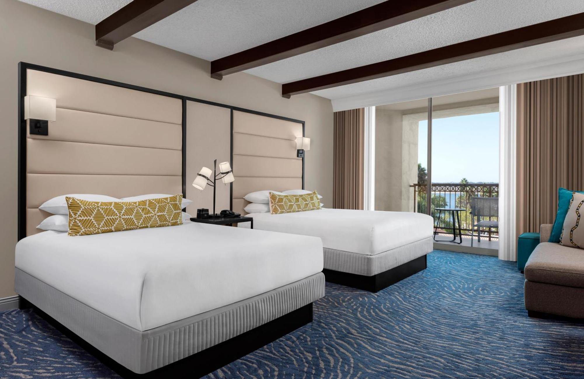 Deluxe Queen Room with Two Queen Beds,1705090323:JPEG